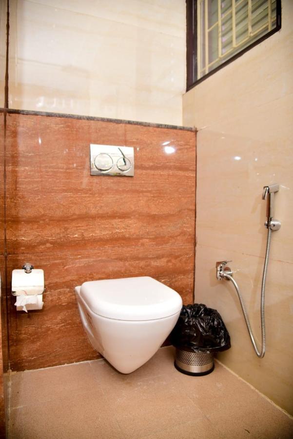 Hotel Olive Crown Lucknow Extérieur photo